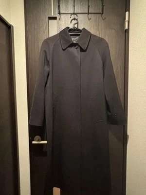 Abrigo vintage años 90 Burberry gris lana virgen Foto 1 de 4