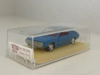Schuco Modell Made in Germany 1:66 No.301853 Renault R17 coupe Blue Plastic Case - Image 1 of 4