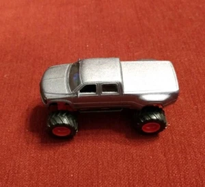 Chevy Silverado 1999 Dooley #98238 Jada Toys escala 1:64 diecast 4,25" x 2,5"  - Imagen 1 de 8