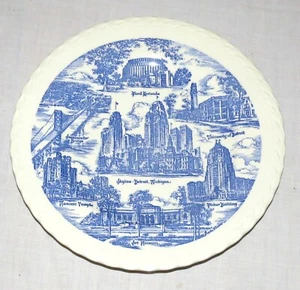 Vernon Kilns Hudson's Detroit Michigan 10.1/2 inch Souvenir Plate - Picture 1 of 3