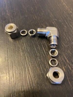 SWAGELOK SS-400-9 ACERO INOXIDABLE montaje tubo 1/4” 90° unión de codo  Foto 1 de 3