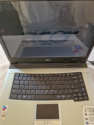 Acer Aspire 1640 Pentium M 1.73GHz 15,4" Untested Missing Parts Read Description - Image 1 of 4
