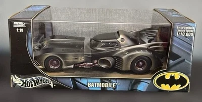 Hot Wheels scala 1/18 Batman Batmobile auto pressofusa Mattel Japan Exclusive - Immagine 1 di 4