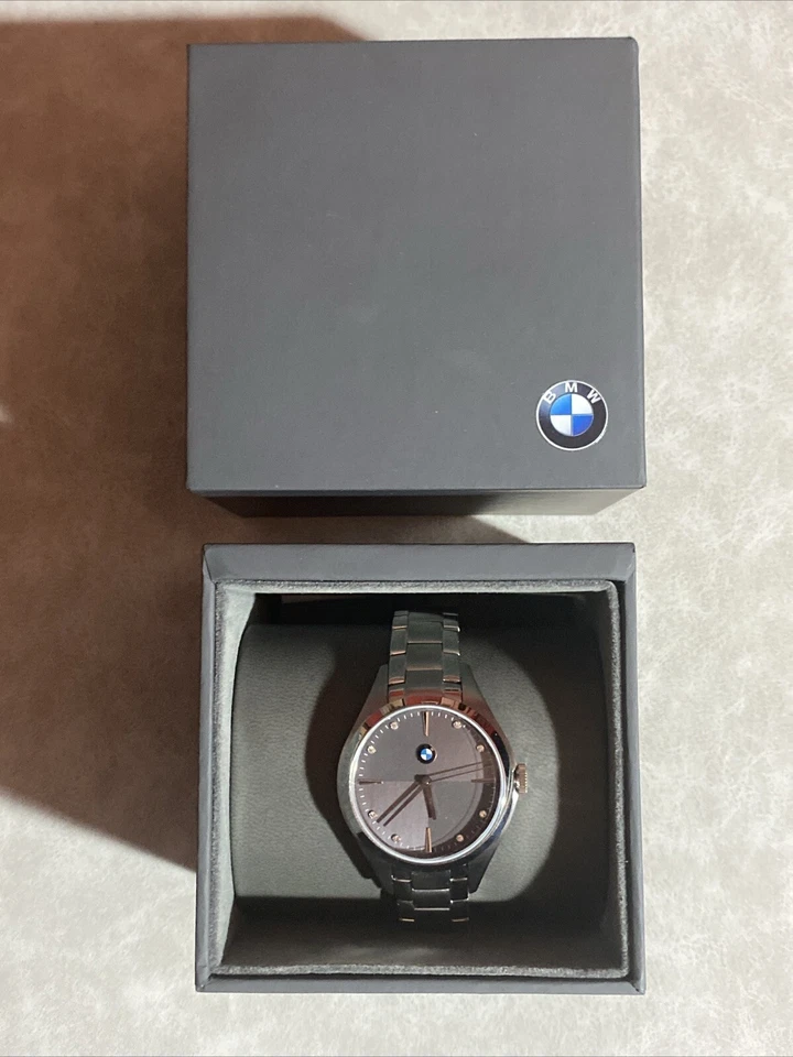 Reloj Oficial BMW Damas 3 Puntos con Cristales - Plateado - Totalmente Nuevo - Sin Usar Foto 1 de 4