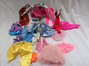 Lot Of 15+ Barbie Clothes. - Picture 1 of 3