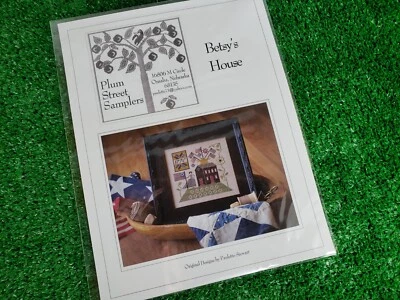 Betsy's House - Cross Stitch Pattern Chart - Plum Street Samplers - Image 1 of 4