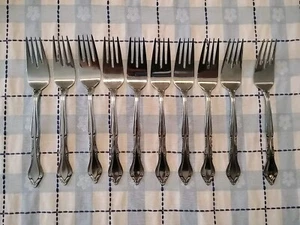 Lot of 10 Vintage Rogers Stainless Korea "Auberge" Stanley Roberts Salad Forks - Picture 1 of 7
