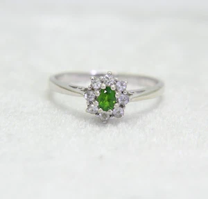 9ct White Gold Diopside Topaz Ring Size 6 3/4 - N - Picture 1 of 2