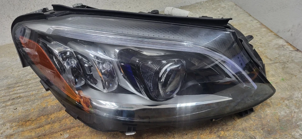 Faro Mercedes C63/C43 2019-2021 lado del pasajero multihaz usado OEM *DC9196 Foto 1 de 4