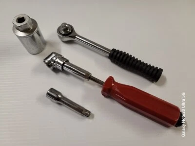 SMART WRENCH Self Adjusting Socket with FREE Screwdriver AS SEEN ON TV New - Image 1 of 4