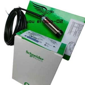 1 PCS NEW With Box Schneider Electric XS212BLPAL2 Proximity Switch - Picture 1 of 1