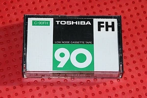 TOSHIBA C90-FH TIPO I NASTRO A CASSETTA BIANCO (1) (USATO) - Foto 1 di 4