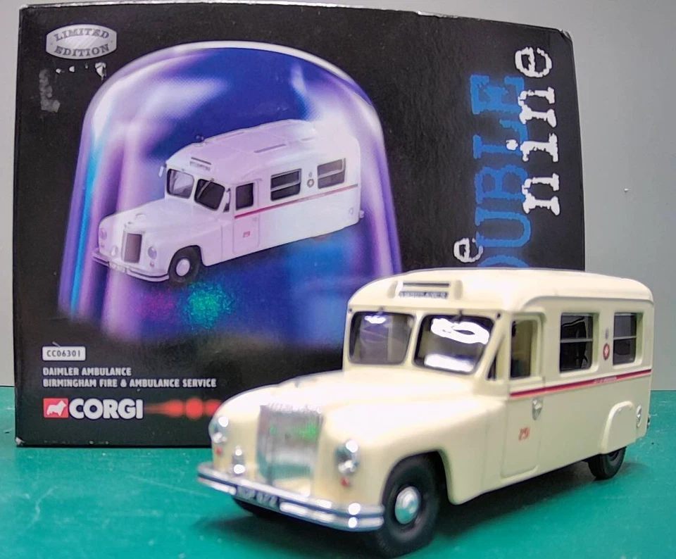 CORGI - NINE DOUBLE NINE - DAIMLER AMBULANCE - Image 1 of 1