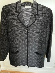 Escada 2 Piece Ladies Suit Size EU 40 - Picture 1 of 2