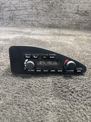 1996-1999 Oldsmobile Digital AC Heat Climate Temperature Control OEM 16201223 - Image 1 of 4
