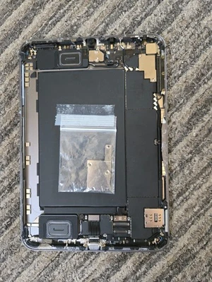 Apple iPad Mini 6th Gen, 64GB, Wi-Fi + Cellular  (118) - Image 1 of 4