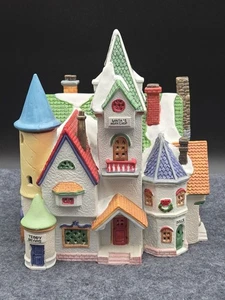 1993 Lemax Dickensvale Santa's Workshop Christmas Village House - Picture 1 of 9