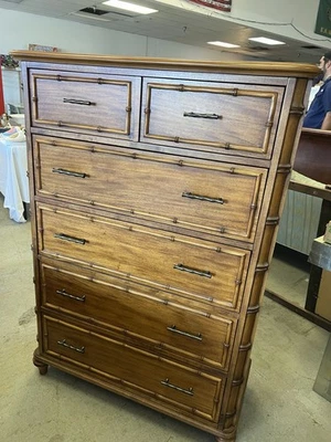 Cajones tocador de bambú/armario de madera/estilo Tommy Bahama Foto 1 de 4