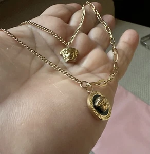 Griechische Schlange Medusakopf Anhänger schwarz&vergoldet Doppelkette Halskette - Bild 1 von 5