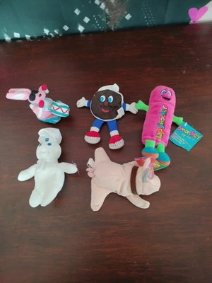Energizer Bunny, Oreo Cookie, Lip Smacker, Pillsbury Doughboy, Babe Beanie Babies Foto 1 de 4
