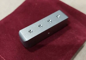SOLID CNC "TITANIUM" LOG ROLLER D4 DIE 1/2" SQUARE ROLEPLAY WARHAMMER D&D - Picture 1 of 3