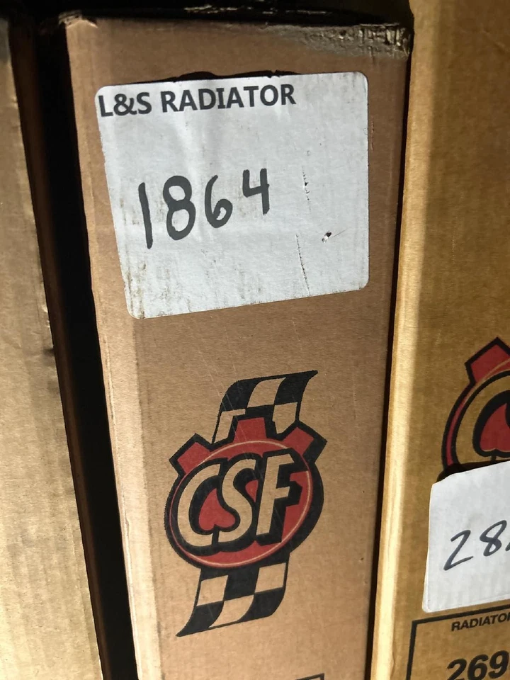 NUEVO RADIADOR DE REPUESTO PARA GEO TRACKER 1995 Foto 1 de 1