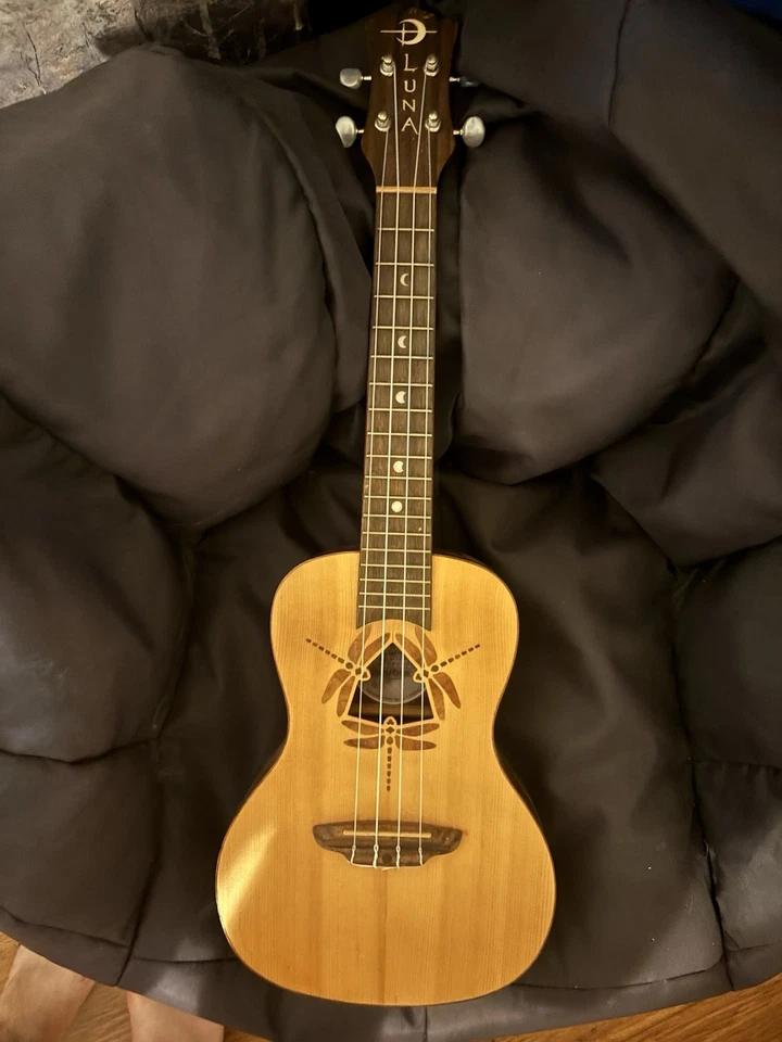 Ukulele - Image 1 of 1