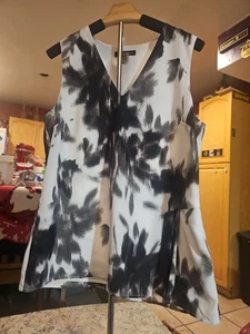 Banana Republic Tanktop ausgefallen schwarz-weiß Medium plissiert V-Ausschnitt - Bild 1 von 5