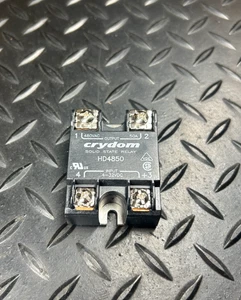 Neu CRYDOM HD4850 Halbleiter Relais Solid State Relay 4-32 VDC 50A - Bild 1 von 5