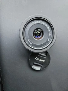 Lente Canon EF 40 mm F/2,8 STM Pancake - Imagen 1 de 2