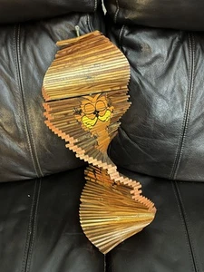 MCM VINTAGE Garfield Elica in legno WIND SPINNER girevole 17x10 da appendere spirale legno - Foto 1 di 14