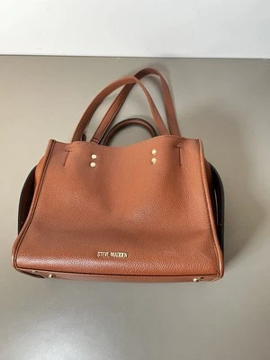 Bolso de hombro Steve Madden de cuero marrón para mujer Foto 1 de 4
