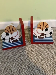 Sport Themenbuchstützen. Kinderzimmer Deko. Fußball. Basketball. Baseball. Fußball - Bild 1 von 3
