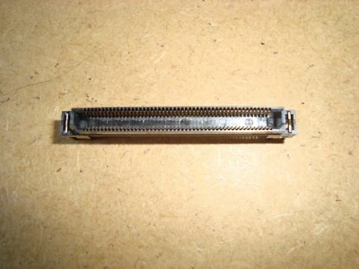 Samtec ERF8-050-01-L-D-EM2-TR - Vertical Surface Mount PCB Socket -100-Contact - - Immagine 1 di 4