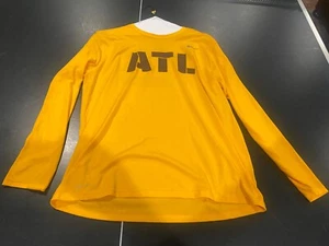 Nike Atlanta Braves Graphic Long Sleeve Size XL - Picture 1 of 5