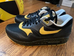 Nike Air Max 1 Premium TZ LAF Livestrong - Picture 1 of 6