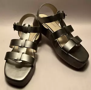 Gloria Vanderbilt Chadwick Women 7.5 Pewter Platform 1 1/2" Wedge Heel Sandals - Picture 1 of 13