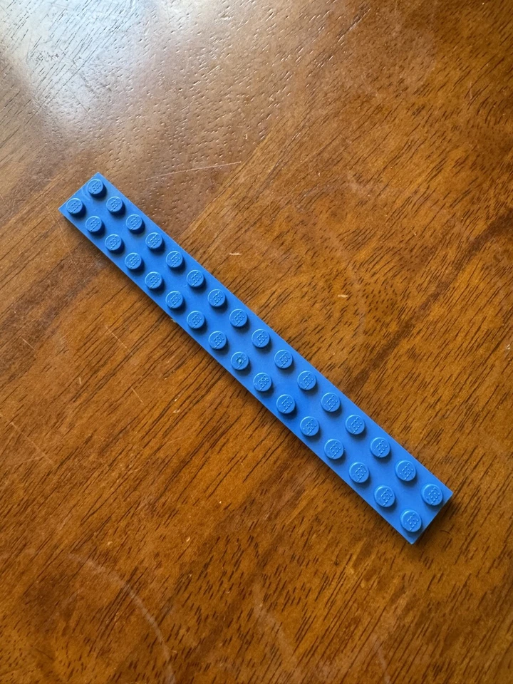 (1) LEGO 2x16 Blue Plate 4282 - Image 1 of 1