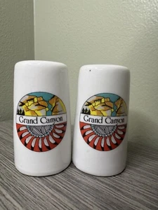 Grand Canyon Souvenir Salt and Pepper Shaker Set - Vintage Collectible - Picture 1 of 8