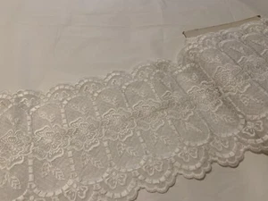 ❤️Vintage White Embroidered Floral Flowers Lace Trim 9.25” Wide BTY - Picture 1 of 9