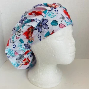 Gorra quirúrgica/médica, bouffant con cordlock-Disney Mermaid Ariel - Imagen 1 de 6