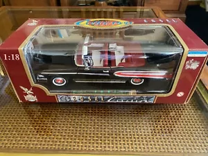 ROAD LEGENDS 1958 EDSEL CITATION BLACK CONVERTIBLE RED 1:18 DIECAST 92298 NIB - Picture 1 of 9