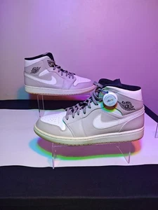 Talla 12 - Air Jordan 1 Mid Desert Sand - Imagen 1 de 9