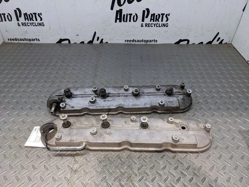 Chevrolet Tahoe 2009-2014 tapa válvula motor izquierda y derecha 12642655 1153125 Foto 1 de 4