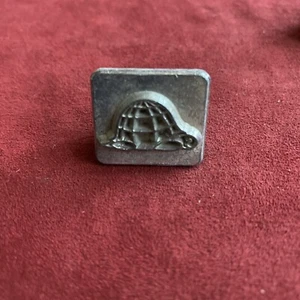 Discontinued Craftool Co. USA Turtle 3/4" Leather Stamp 8211 - Picture 1 of 3
