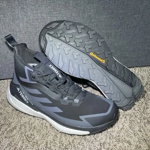 Adidas Womens Terrex GORE-TEX 2.0 Hiking Boots Size 9.5 Boost Black White NEW - Picture 1 of 9