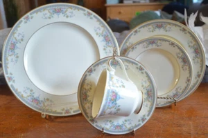 Royal Doulton Juliet 5 Piece Place Setting HN5077 Multiple Sets Available - Picture 1 of 13