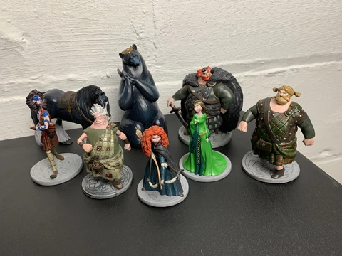 Brave PVC Mini Figures, Statues Lot of 9 Toys Merida, Fergus, Elinor, Etc Cover