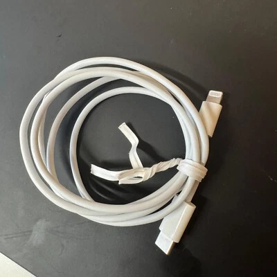 GENUINE ORIGINAL Apple iPhone 14 13 12 11 Charger Type C to Lightning Cable - 1M - Image 1 of 3