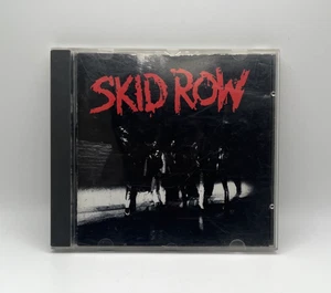 Skid Row Debut Self -Titled CD Pre-owned 1989 - Imagen 1 de 3